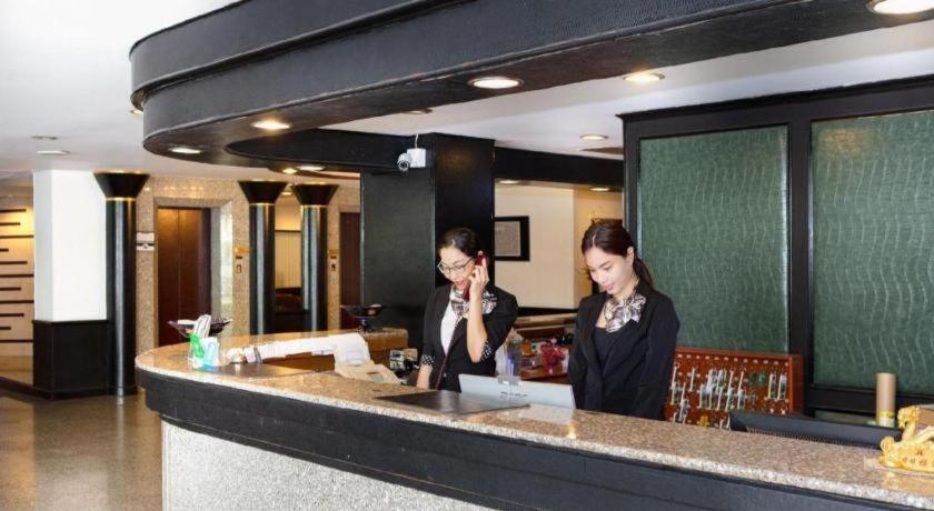 Town In Town Gardent Resort 방콕 외부 사진