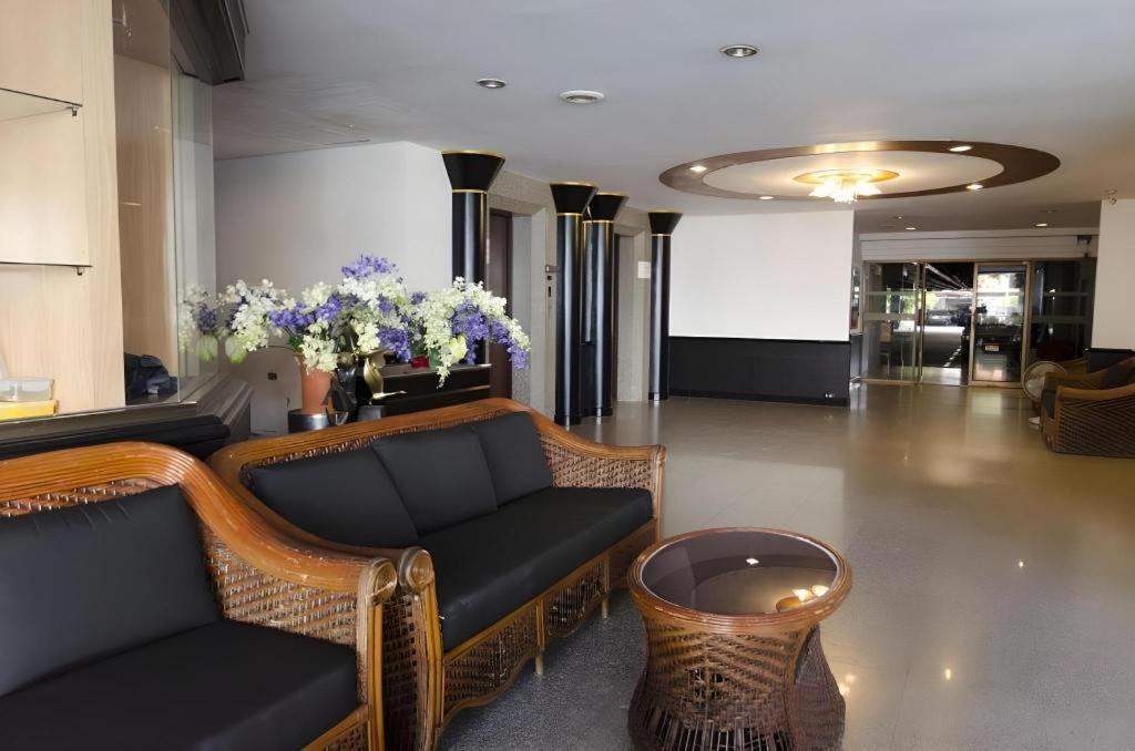 Town In Town Gardent Resort 방콕 외부 사진