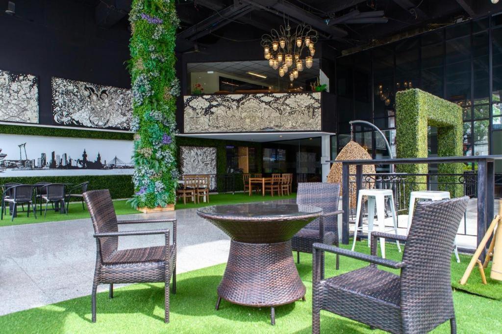 Town In Town Gardent Resort 방콕 외부 사진