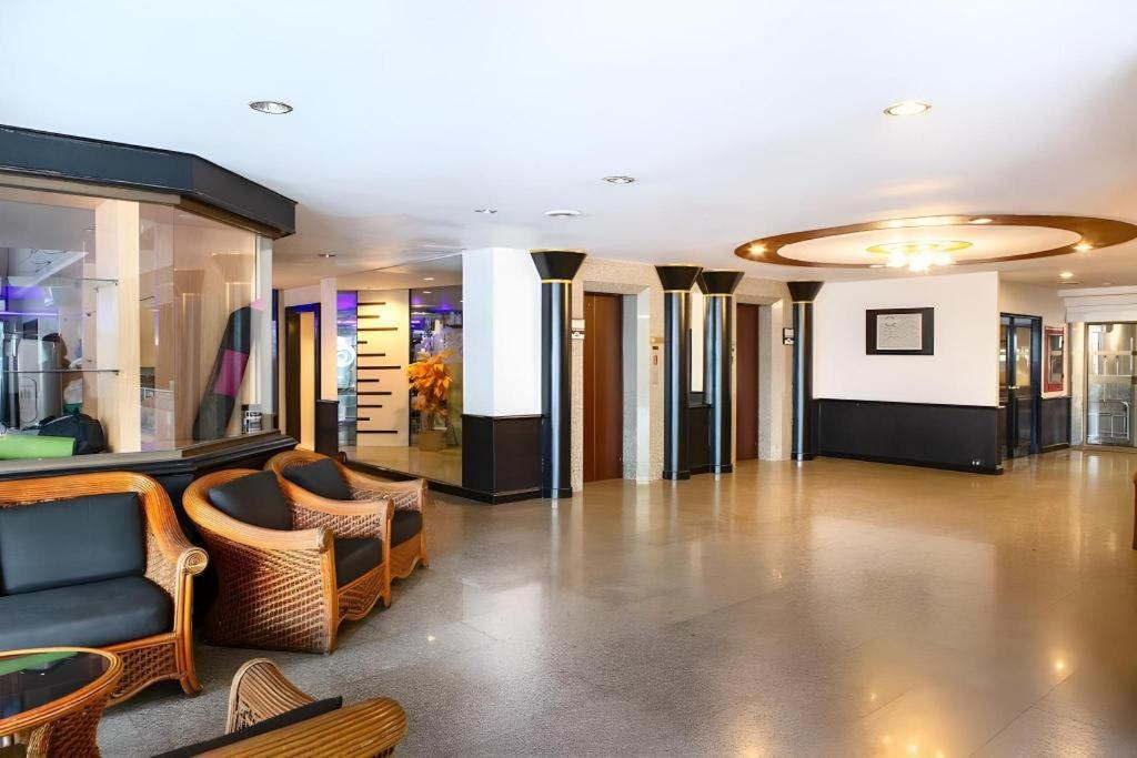 Town In Town Gardent Resort 방콕 외부 사진