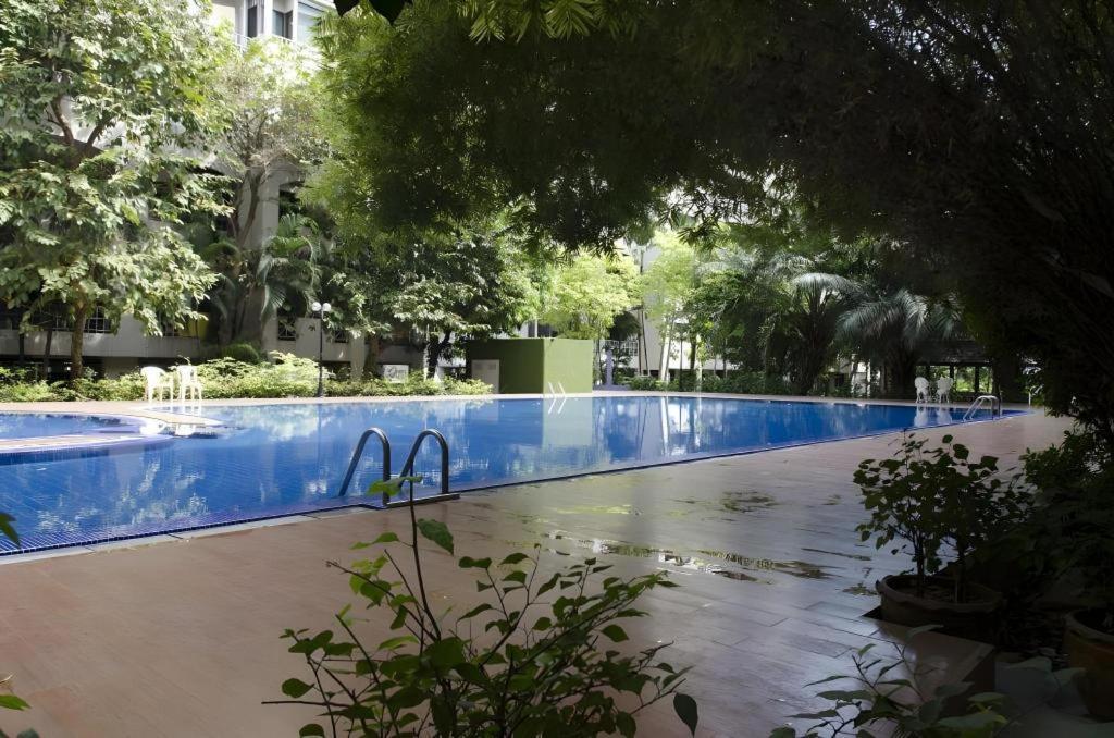 Town In Town Gardent Resort 방콕 외부 사진