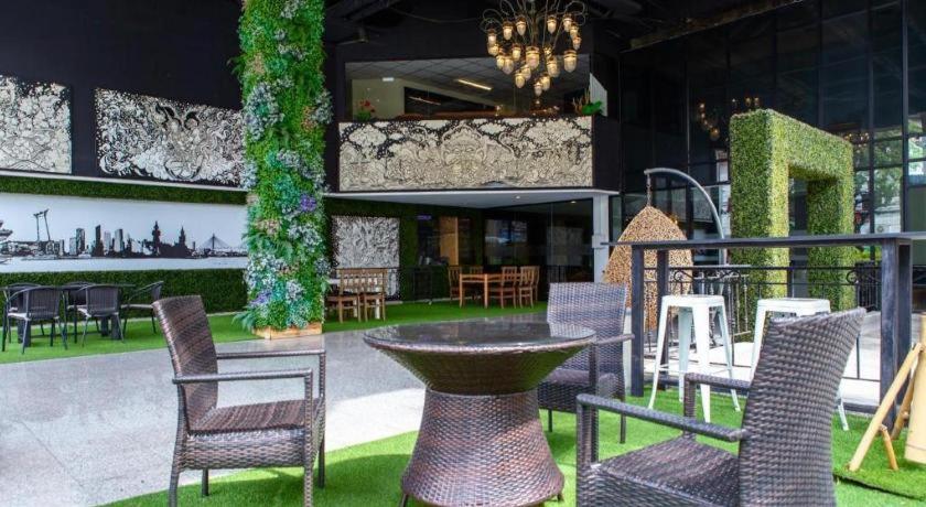 Town In Town Gardent Resort 방콕 외부 사진