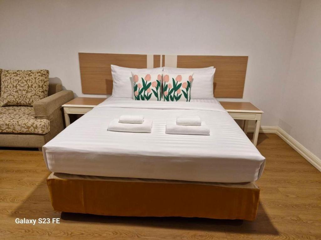 Town In Town Gardent Resort 방콕 외부 사진