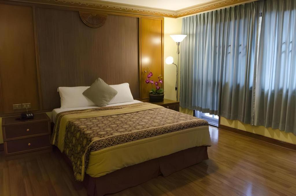 Town In Town Gardent Resort 방콕 외부 사진